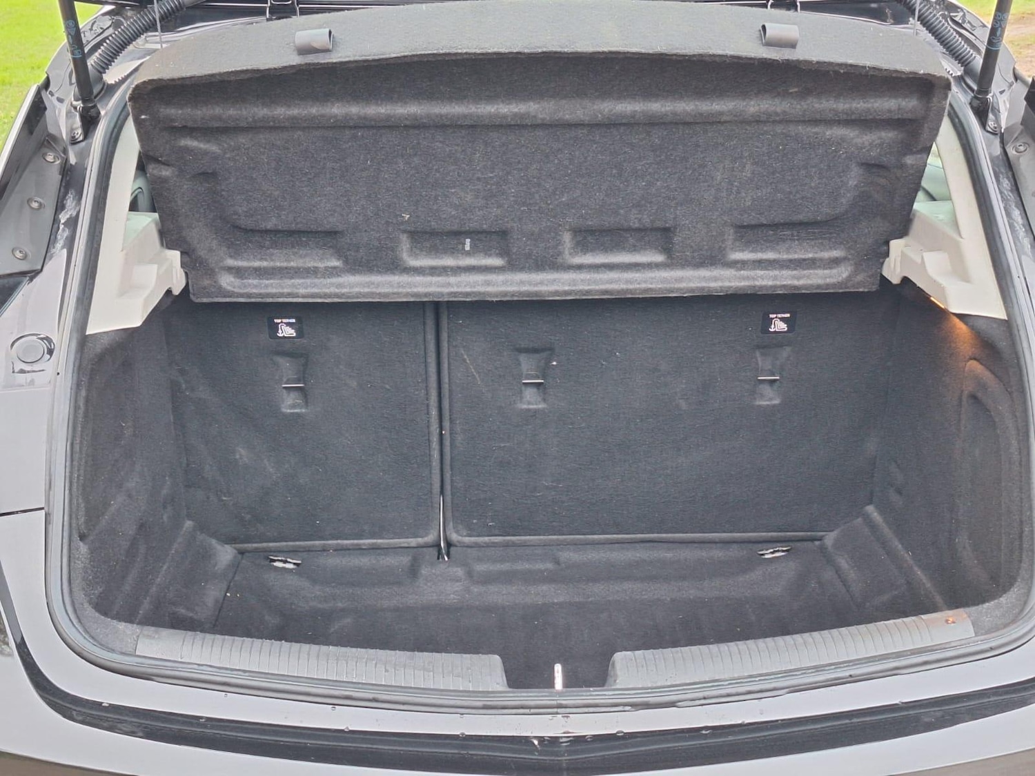 Used Vauxhall Astra 2018 for sale - 76741848: Photo 31