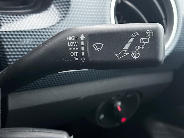 Used Volkswagen up! 2017 for sale - 76304435: Photo 17