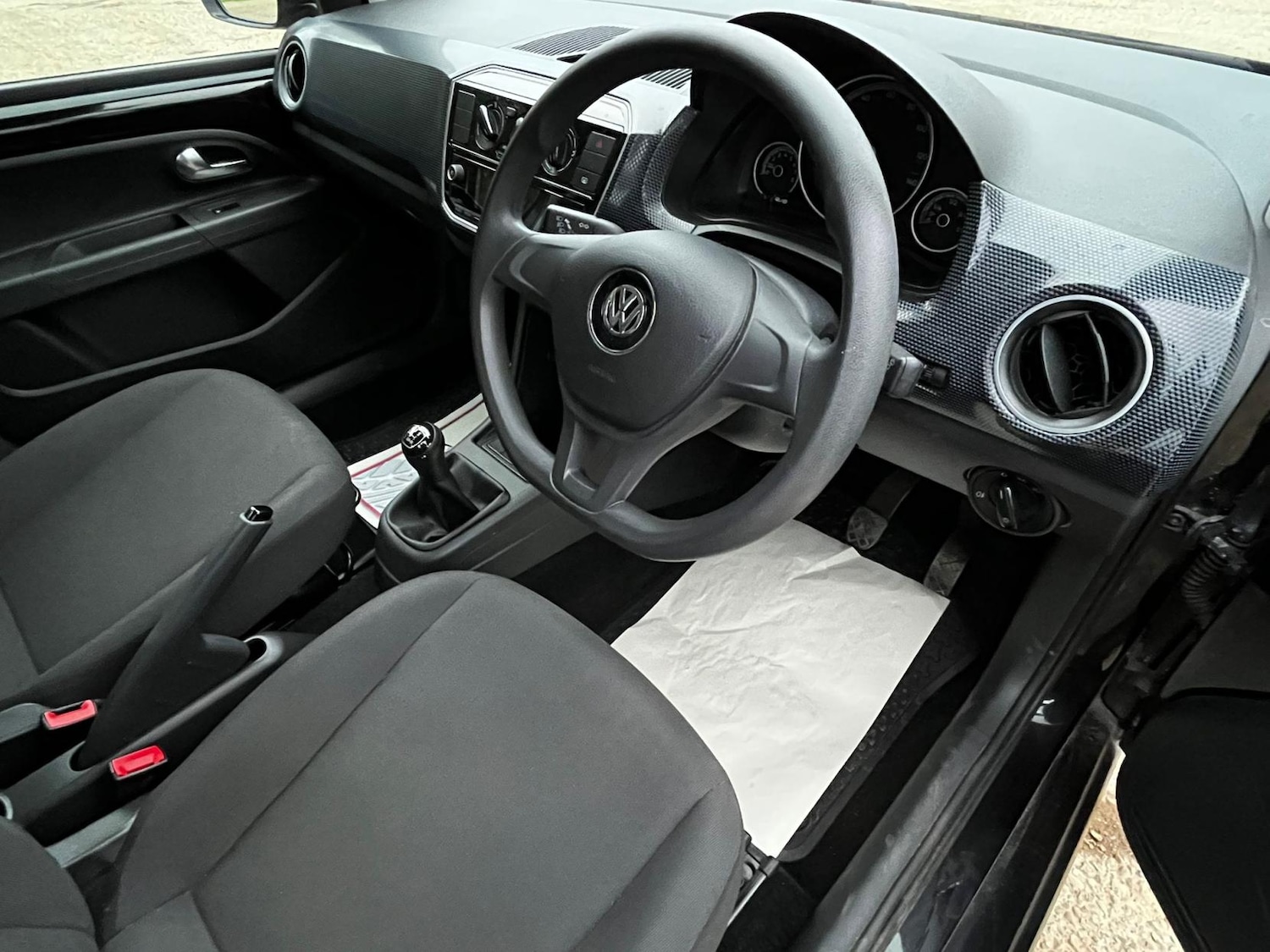 Used Volkswagen up! 2017 for sale - 76304435: Photo 28