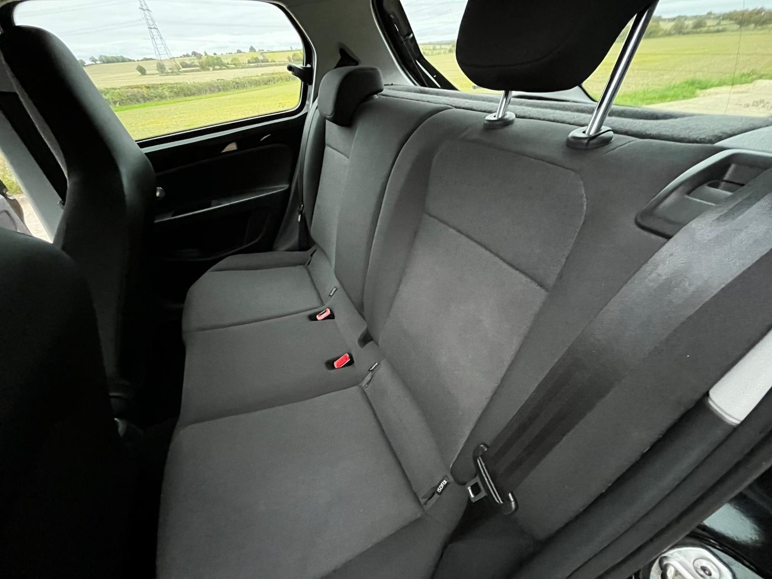 Used Volkswagen up! 2017 for sale - 76304435: Photo 30