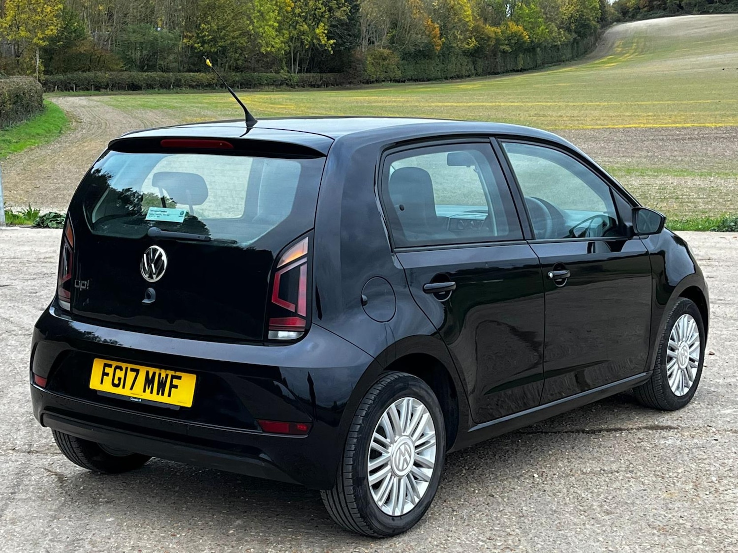 Used Volkswagen up! 2017 for sale - 76304435: Photo 8