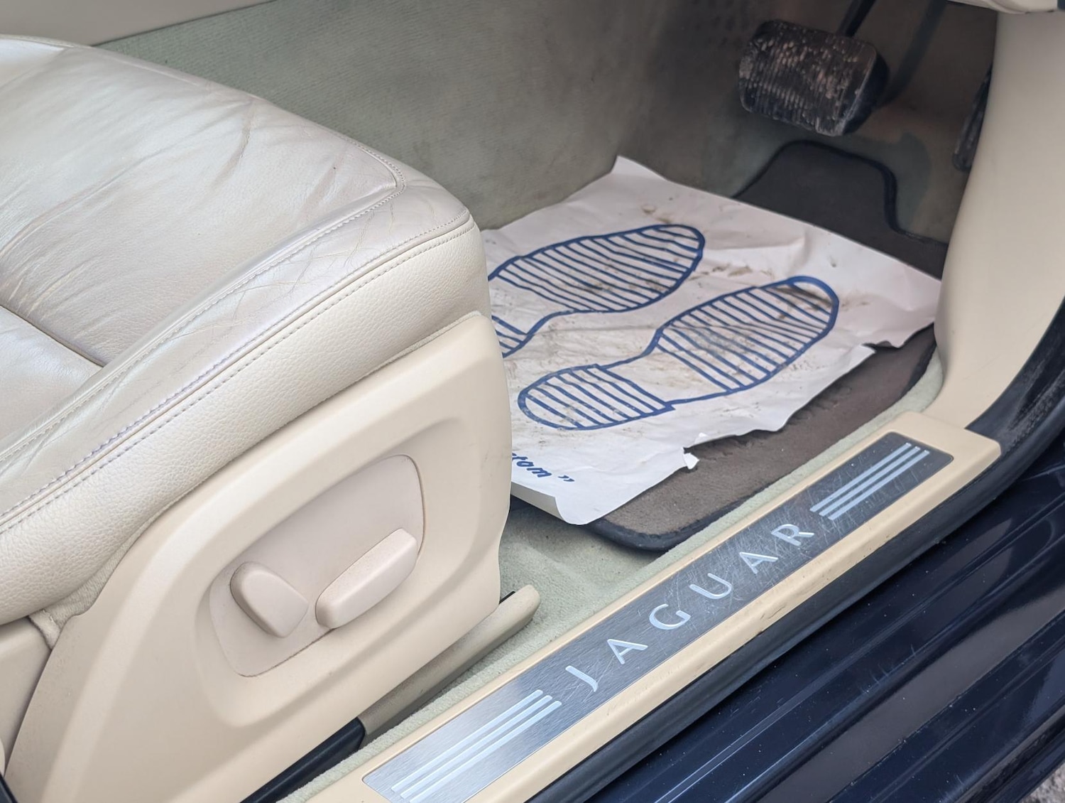 Used Jaguar XF 2010 for sale - 77532311: Photo 18