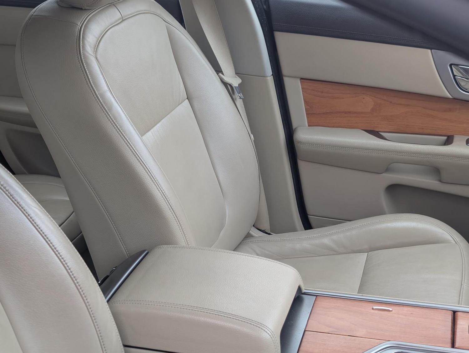 Used Jaguar XF 2010 for sale - 77532311: Photo 23