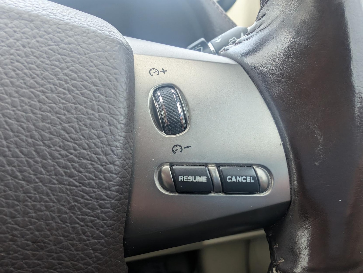 Used Jaguar XF 2010 for sale - 77532311: Photo 28