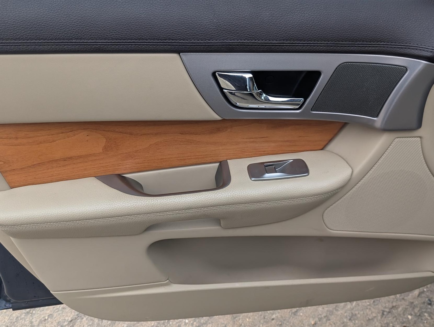 Used Jaguar XF 2010 for sale - 77532311: Photo 34