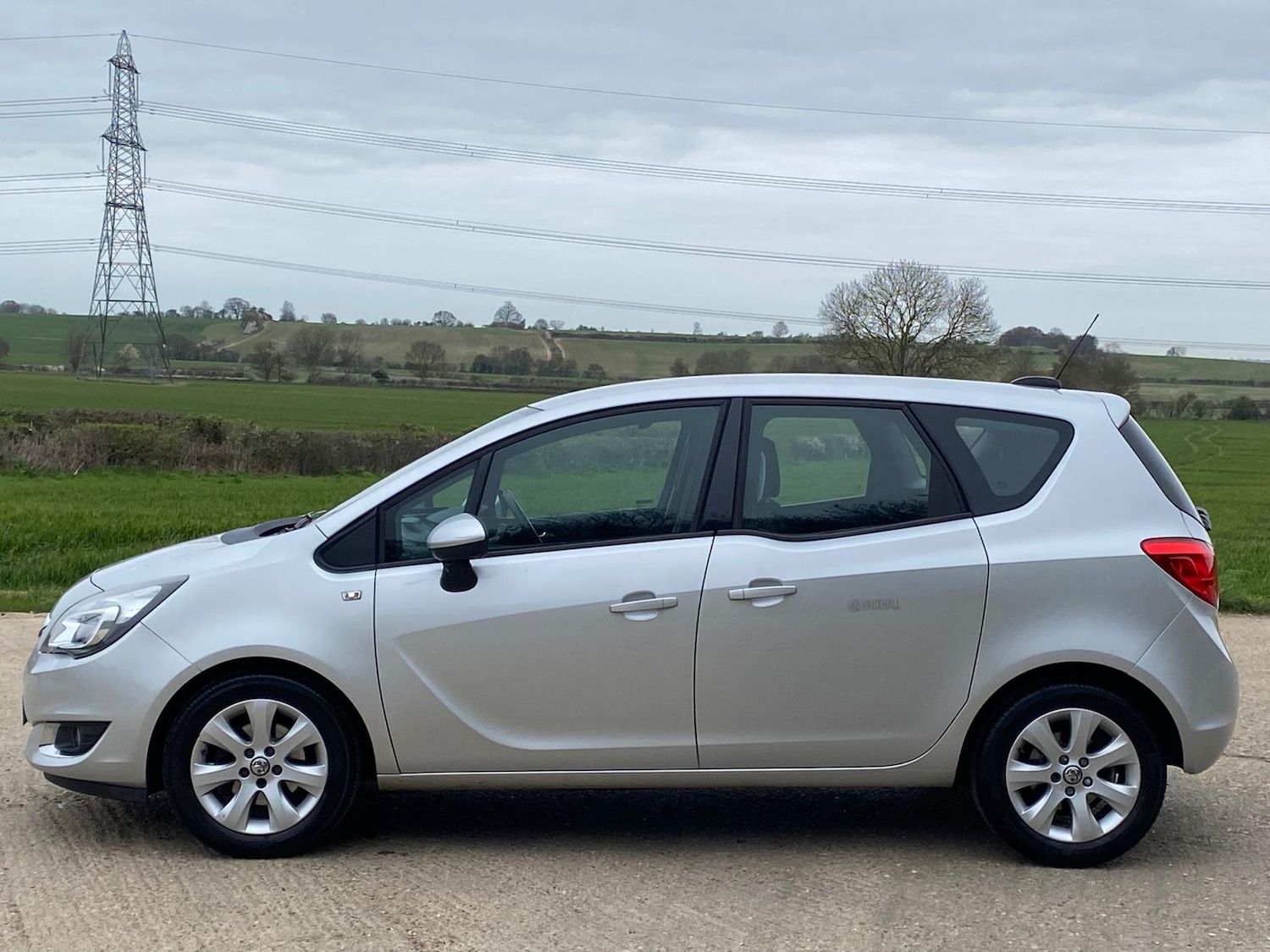 Used Vauxhall Meriva 2017 for sale - 78090898: Photo 5