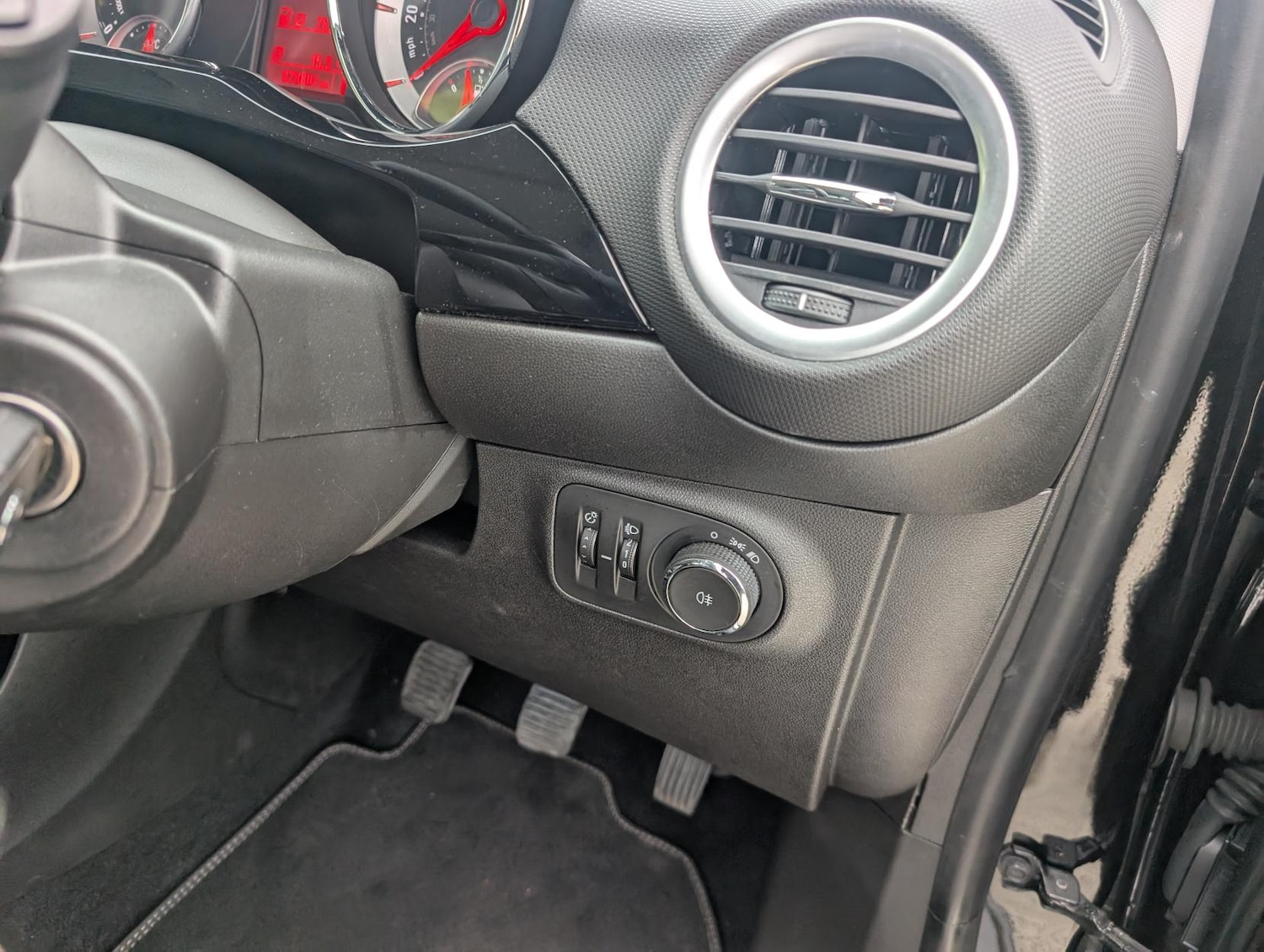 Used Vauxhall ADAM 2017 for sale - 76355900: Photo 14