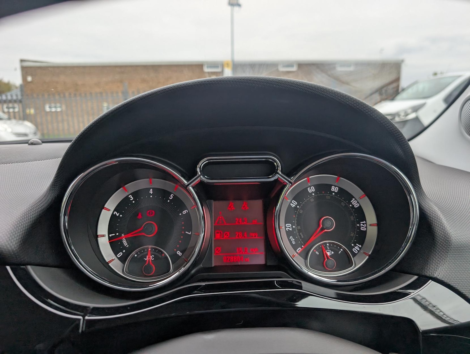 Used Vauxhall ADAM 2017 for sale - 76355900: Photo 16