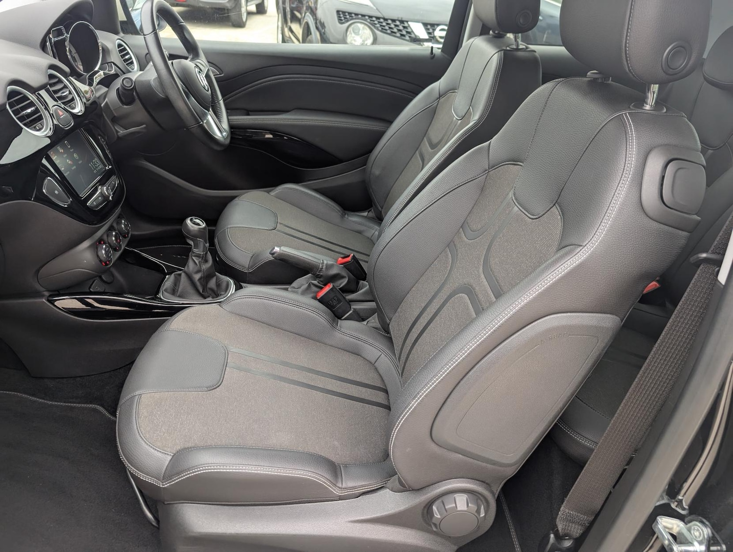 Used Vauxhall ADAM 2017 for sale - 76355900: Photo 18