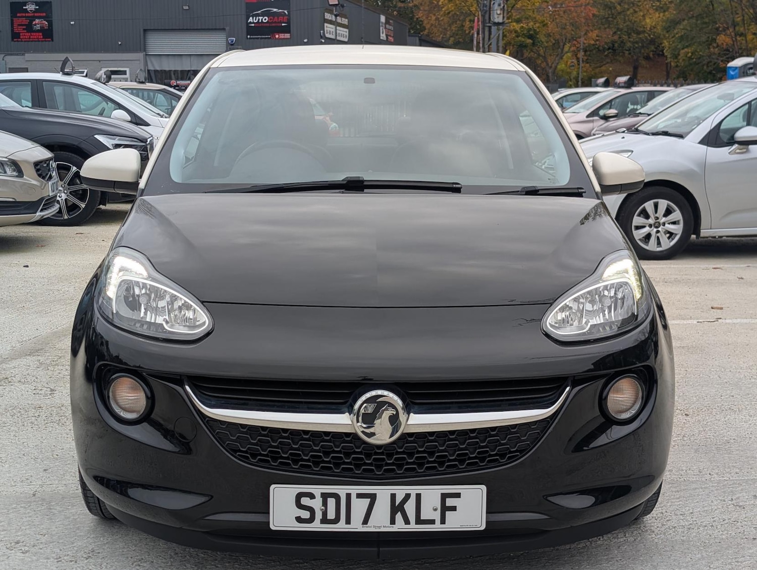 Used Vauxhall ADAM 2017 for sale - 76355900: Photo 2