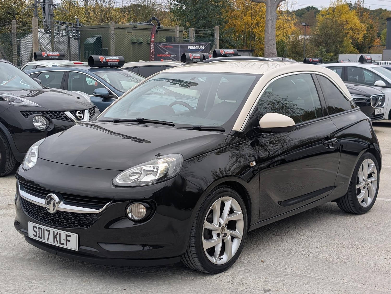 Used Vauxhall ADAM 2017 for sale - 76355900: Photo 3