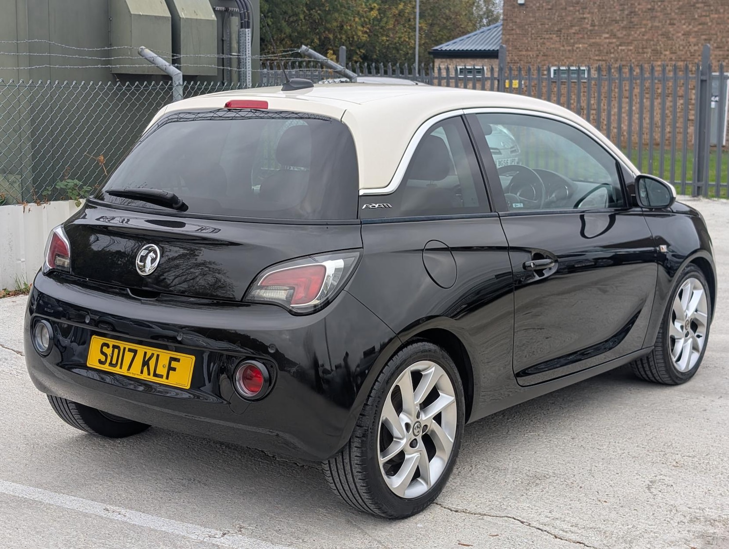 Used Vauxhall ADAM 2017 for sale - 76355900: Photo 7