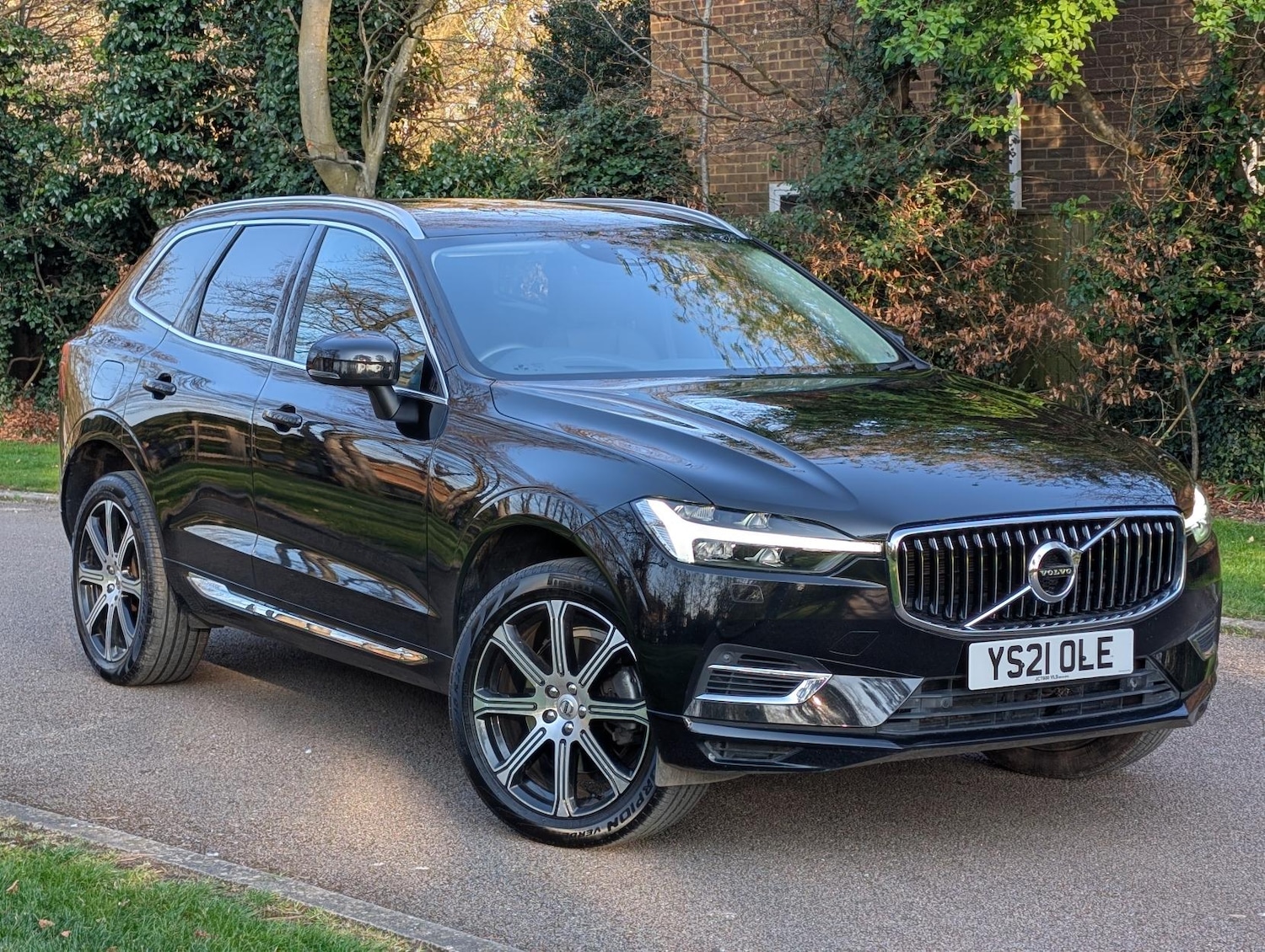 Used Volvo XC60 2021 for sale - 76847350: Photo 1