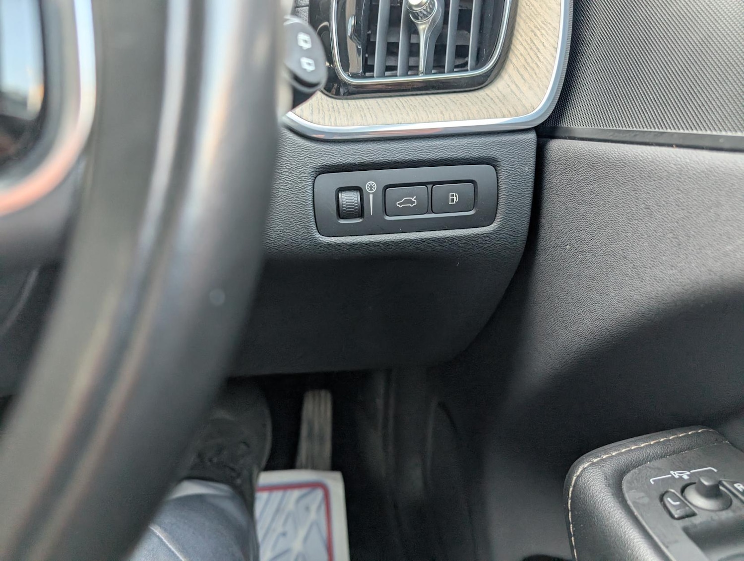 Used Volvo XC60 2021 for sale - 76847350: Photo 36