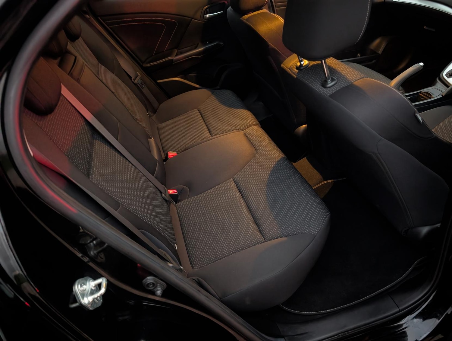 Used Honda Civic 2017 for sale - 76647779: Photo 13