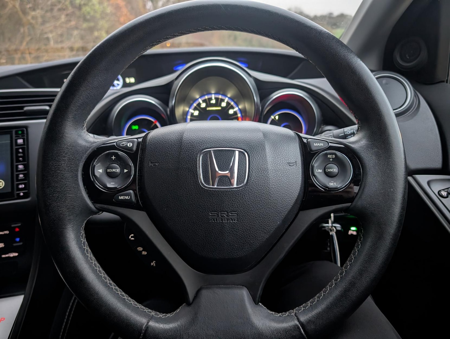 Used Honda Civic 2017 for sale - 76647779: Photo 17