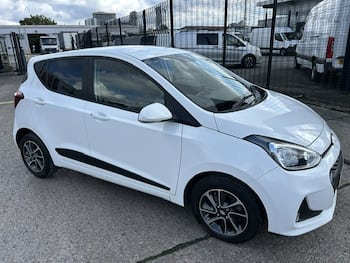 Used Hyundai i10 2018 for sale - 79680639: Photo