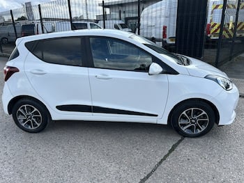 Used Hyundai i10 2018 for sale - 79680639: Photo