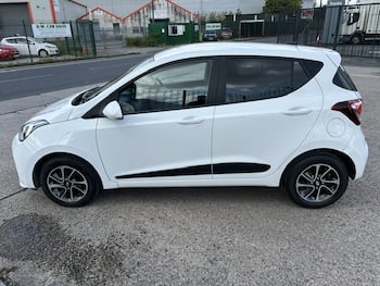 Used Hyundai i10 2018 for sale - 79680639: Photo