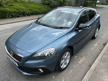 Used Volvo V40 Cross Country 2013 for sale - 78469773: Photo