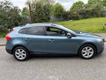 Used Volvo V40 Cross Country 2013 for sale - 78469773: Photo
