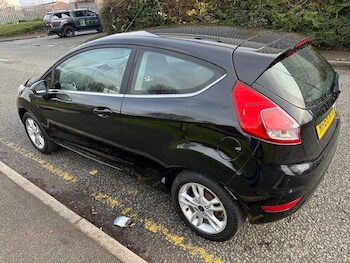 Used Ford Fiesta 2015 for sale - 77482505: Photo