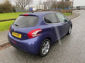Used Peugeot 208 2014 for sale - 76743226: Photo