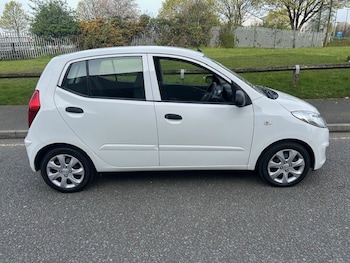 Used Hyundai i10 2014 for sale - 78300339: Photo