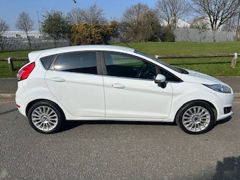 Used Ford Fiesta 2014 for sale - 77977134: Photo