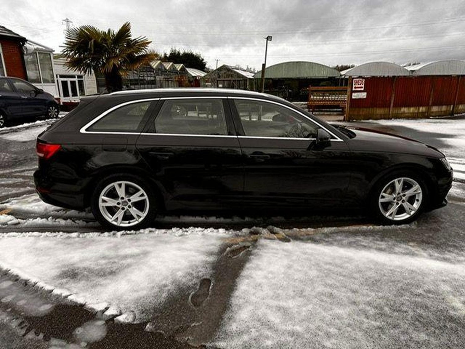 Used Audi A4 2018 for sale - 77548340: Photo 3
