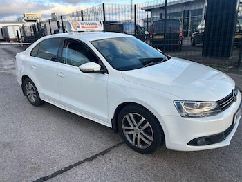 (13) - 1.6 TDI BlueMotion Tech Sport Euro 5 (s/s) 4dr
