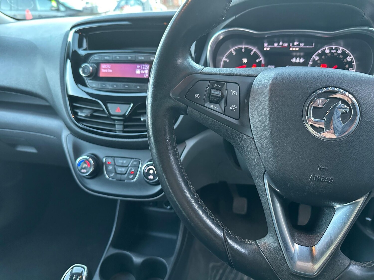 Used Vauxhall Viva 2016 for sale - 77942383: Photo 10