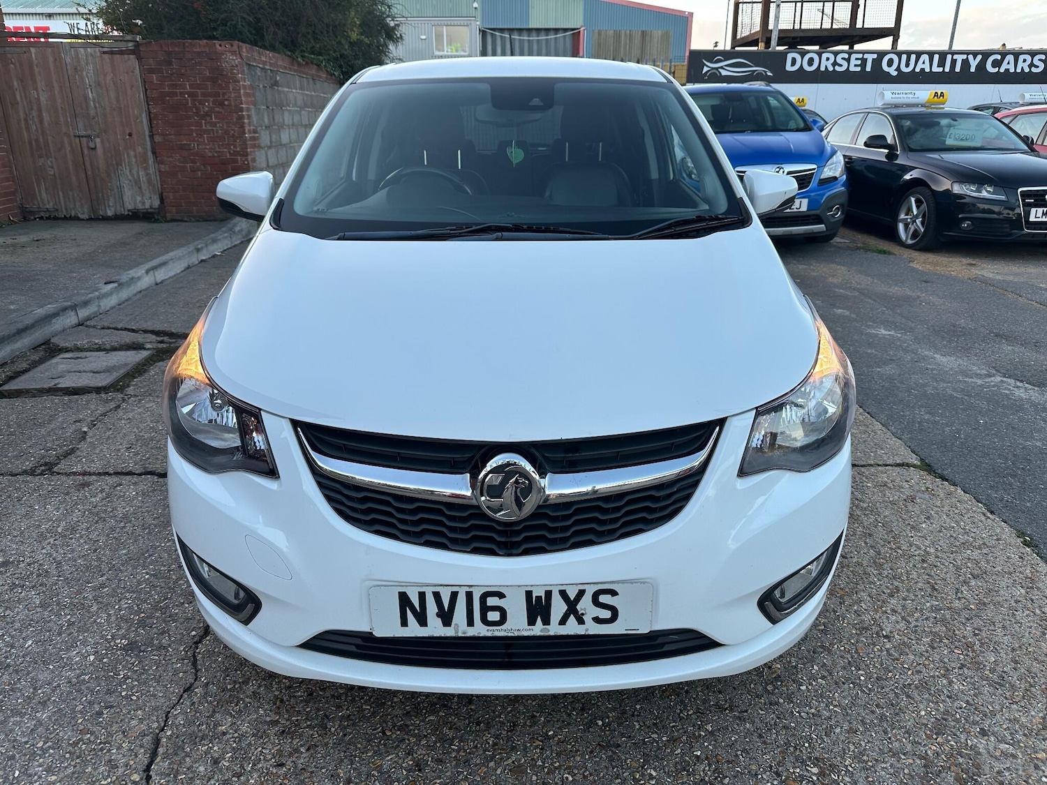 Used Vauxhall Viva 2016 for sale - 77942383: Photo 2