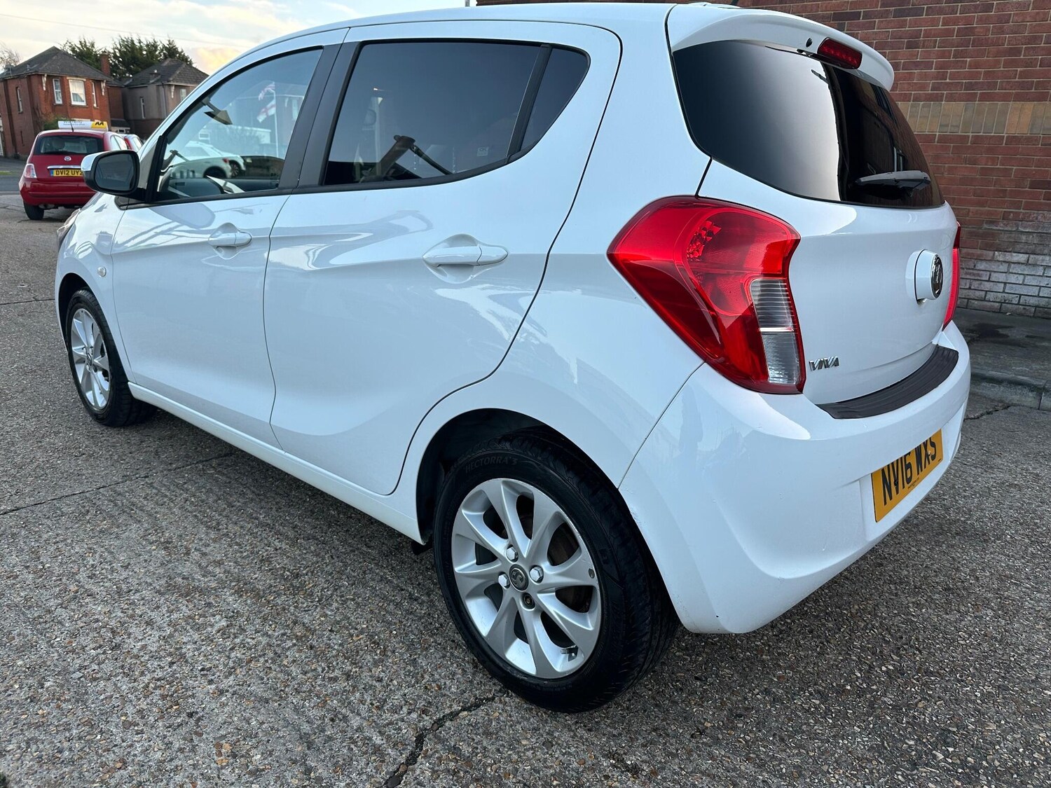 Used Vauxhall Viva 2016 for sale - 77942383: Photo 3