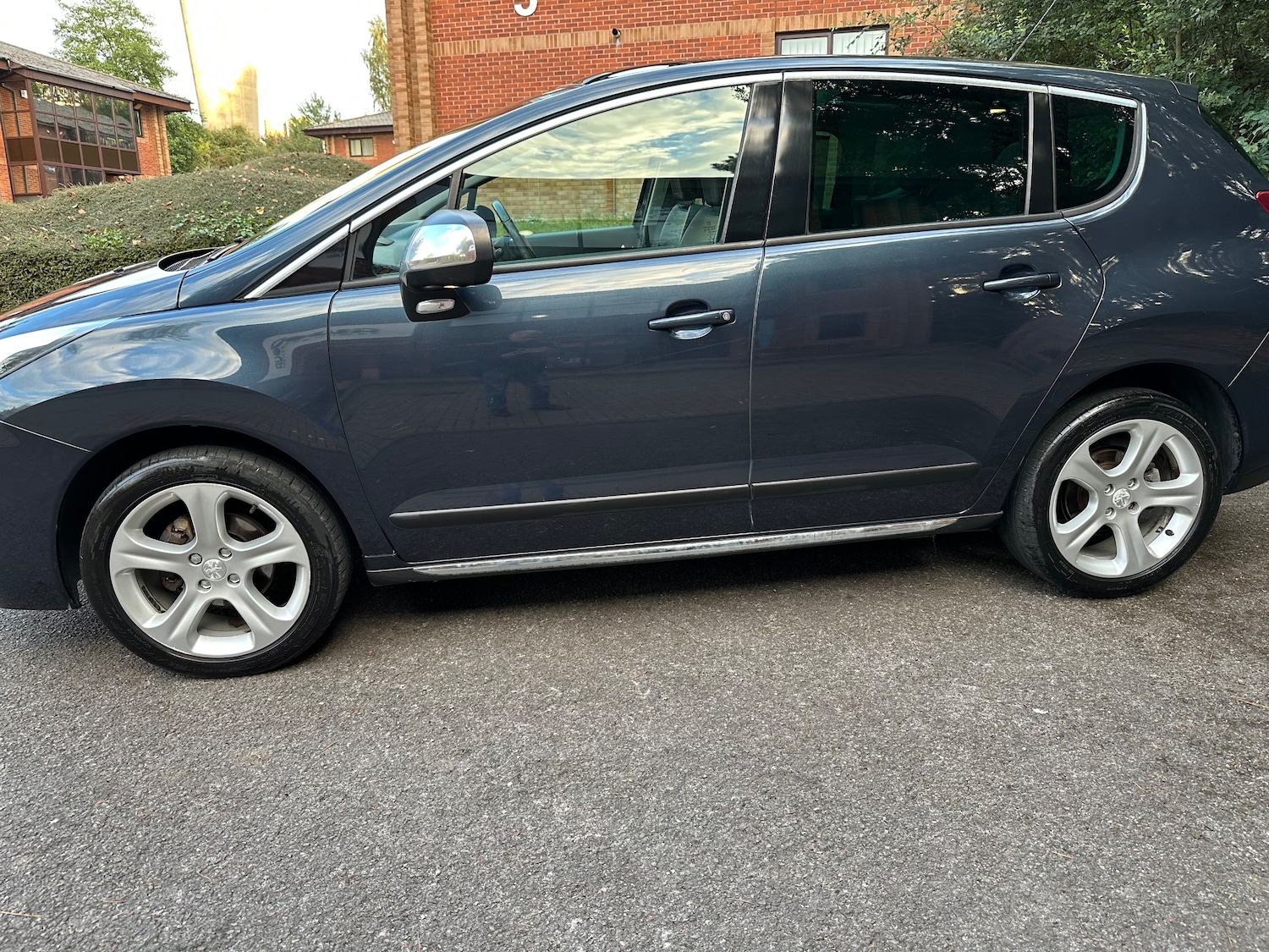 Used Peugeot 3008 2014 for sale - 77942388: Photo 4