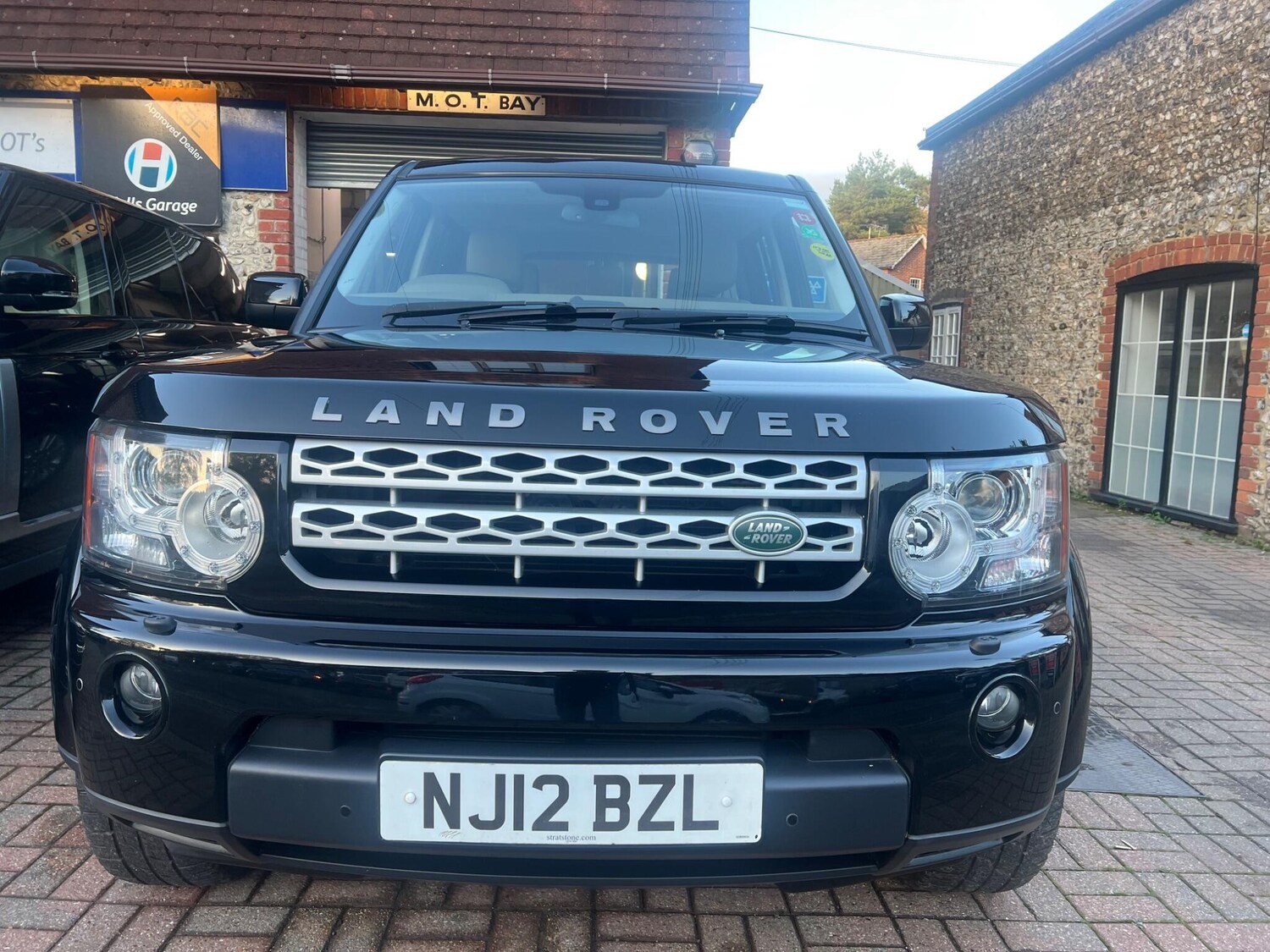 Used Land Rover Discovery 2012 for sale - 78029145: Photo 16