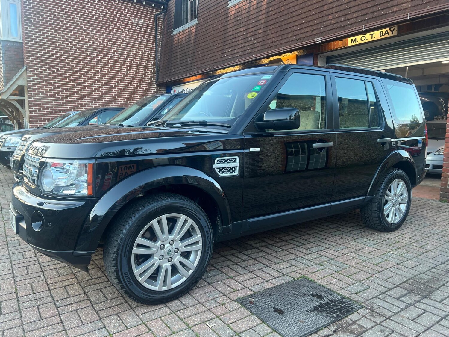 Used Land Rover Discovery 2012 for sale - 78029145: Photo 4