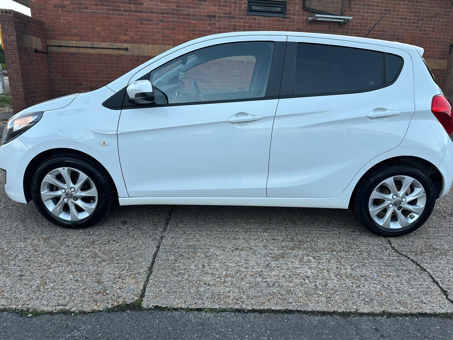 Used Vauxhall Viva 2016 for sale - 78022406: Photo 4