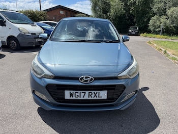Used Hyundai i20 2017 for sale - 79064405: Photo