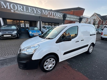 Used Peugeot Partner 2018 for sale - 77762523: Photo