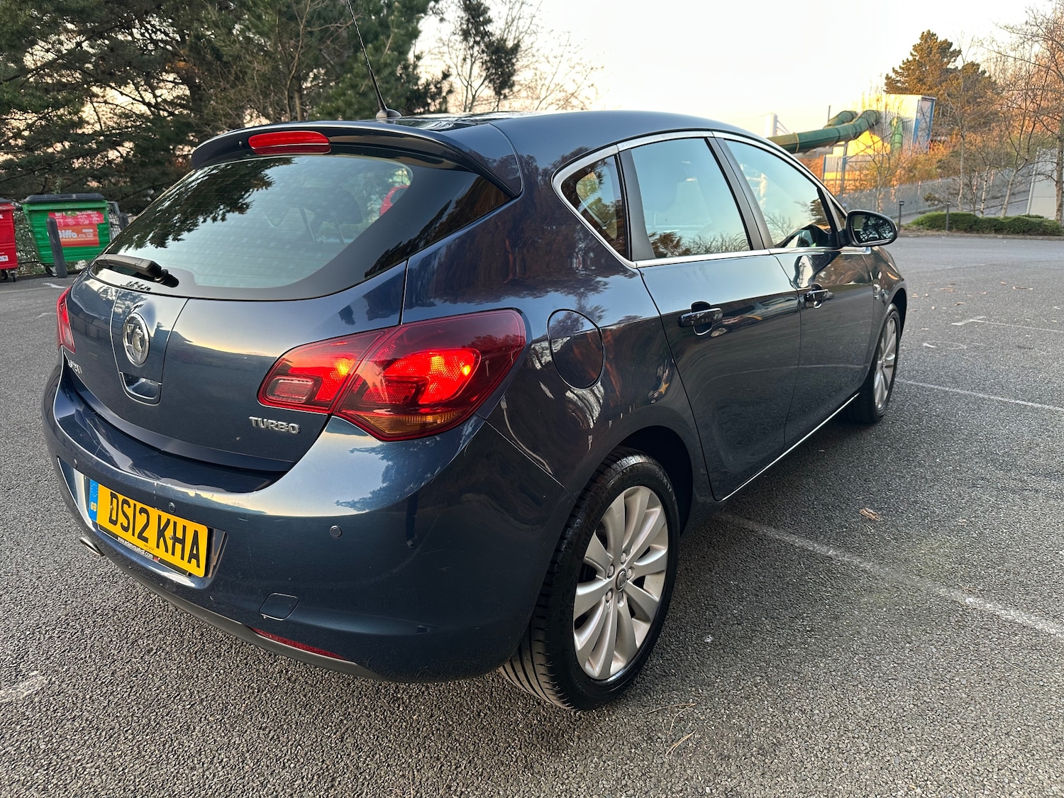 Used Vauxhall Astra 2012 for sale - 77960084: Photo 4