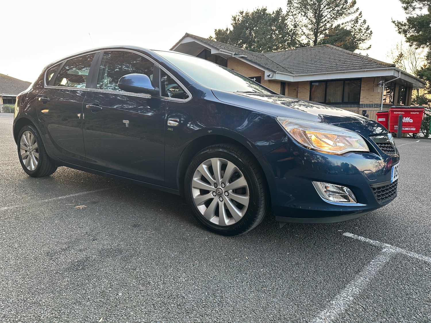 Used Vauxhall Astra 2012 for sale - 77960084: Photo 6