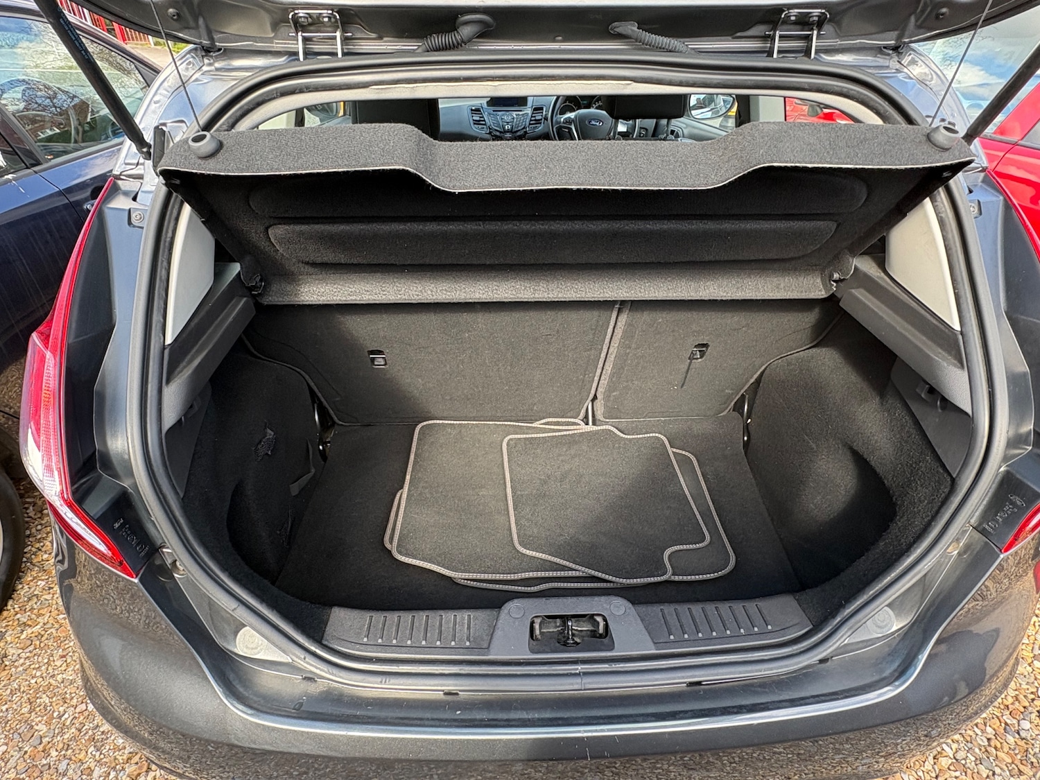 Used Ford Fiesta 2017 for sale - 78029232: Photo 15