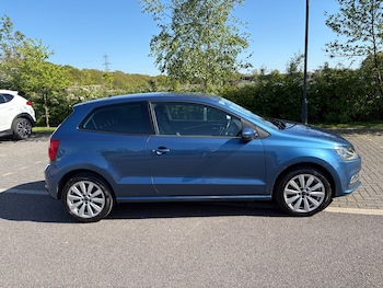 Used Volkswagen Polo 2016 for sale - 78345540: Photo