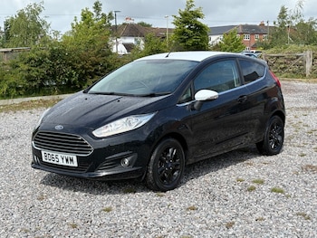 Used Ford Fiesta 2015 for sale - 78620330: Photo
