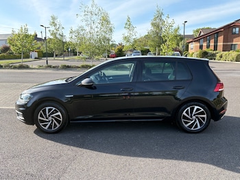 Used Volkswagen Golf 2019 for sale - 78421590: Photo