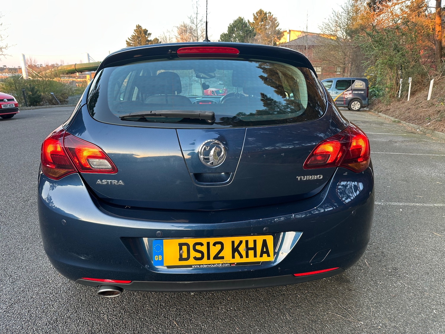 Used Vauxhall Astra 2012 for sale - 78009295: Photo 1