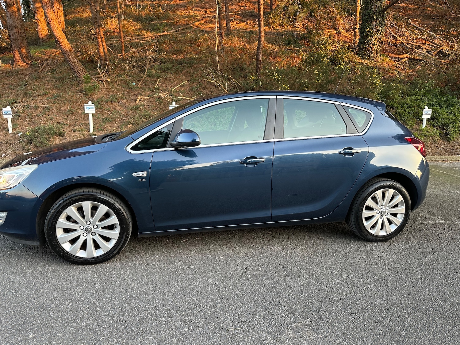 Used Vauxhall Astra 2012 for sale - 78009295: Photo 3