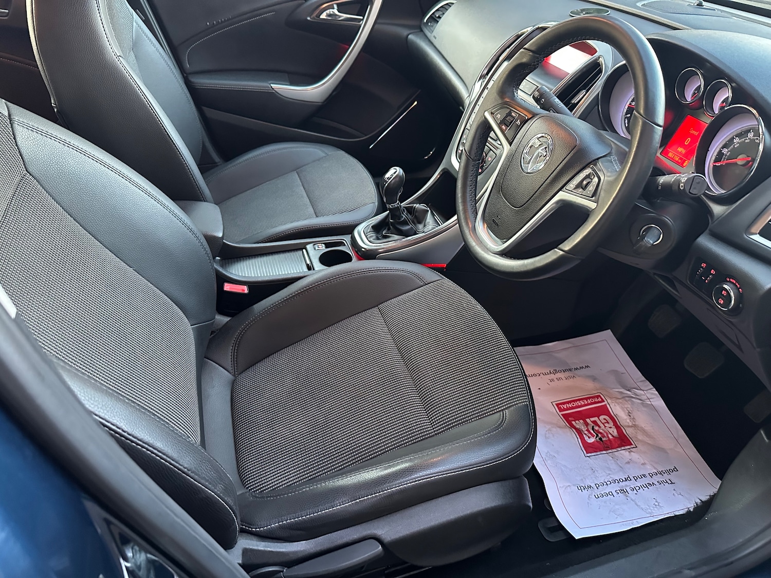 Used Vauxhall Astra 2012 for sale - 78009295: Photo 8