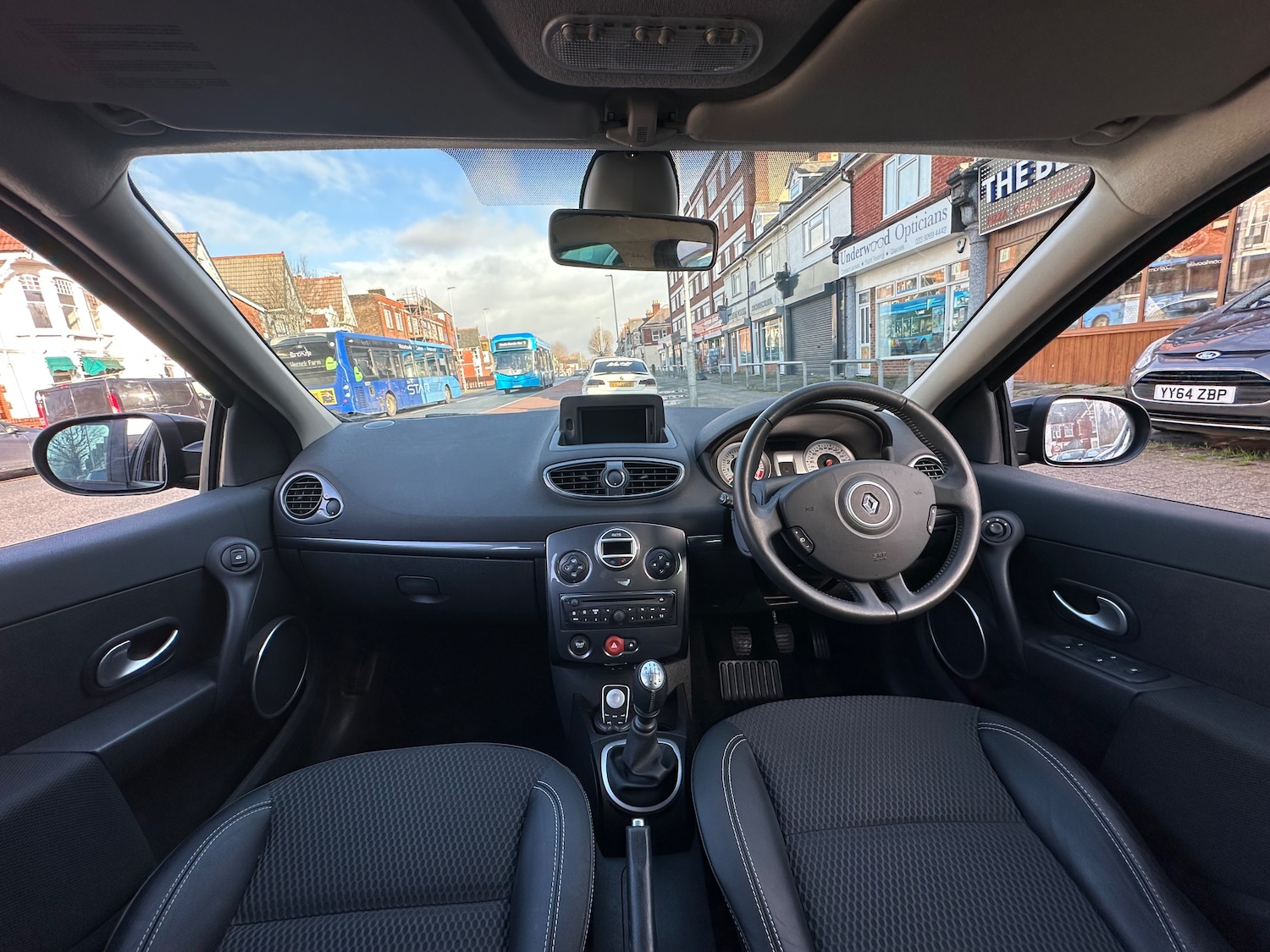 Used Renault Clio 2010 for sale - 77762435: Photo 10